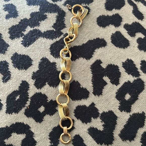 Elegant Gold Filled CHUNKY 23g! 12k Detailed Rare CURB Link Bracelet - Picture 4 of 4